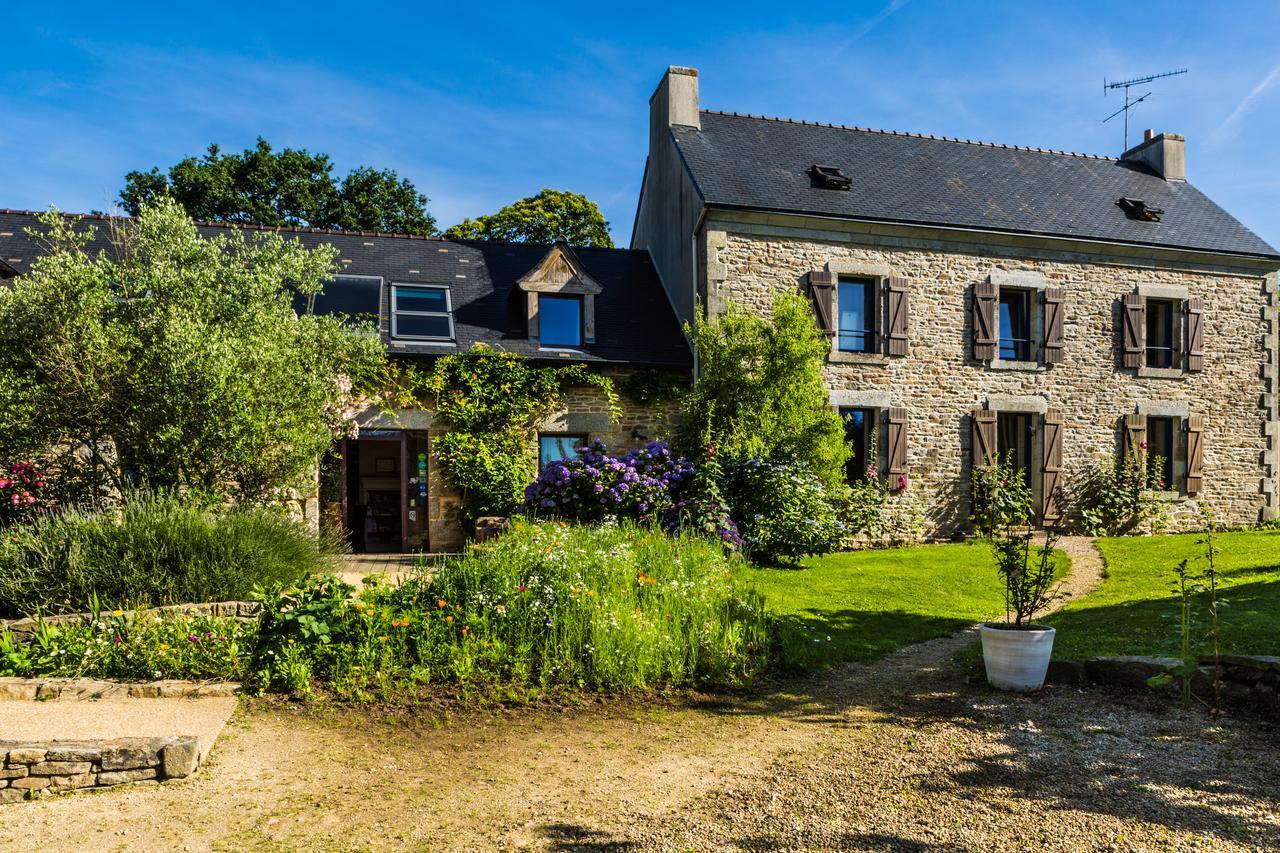 Bed And Breakfast La Fontaine Blanche Melgven Exterior foto